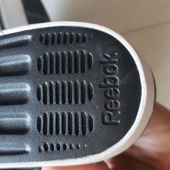 Reebok Memory tech walking shoes - Picture 3 of 6